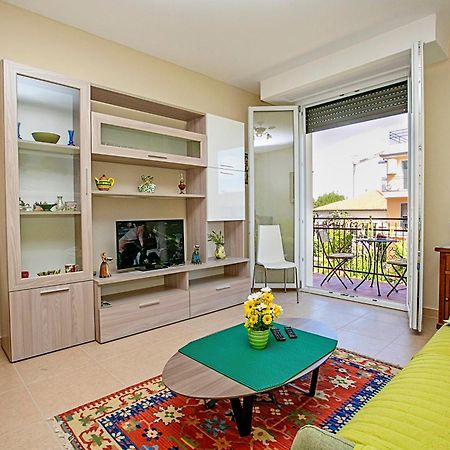 Villa Mimosa - Appartamento 2 - Happy Rentals 代森扎诺-德尔加达 外观 照片