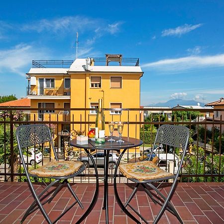 Villa Mimosa - Appartamento 2 - Happy Rentals 代森扎诺-德尔加达 外观 照片