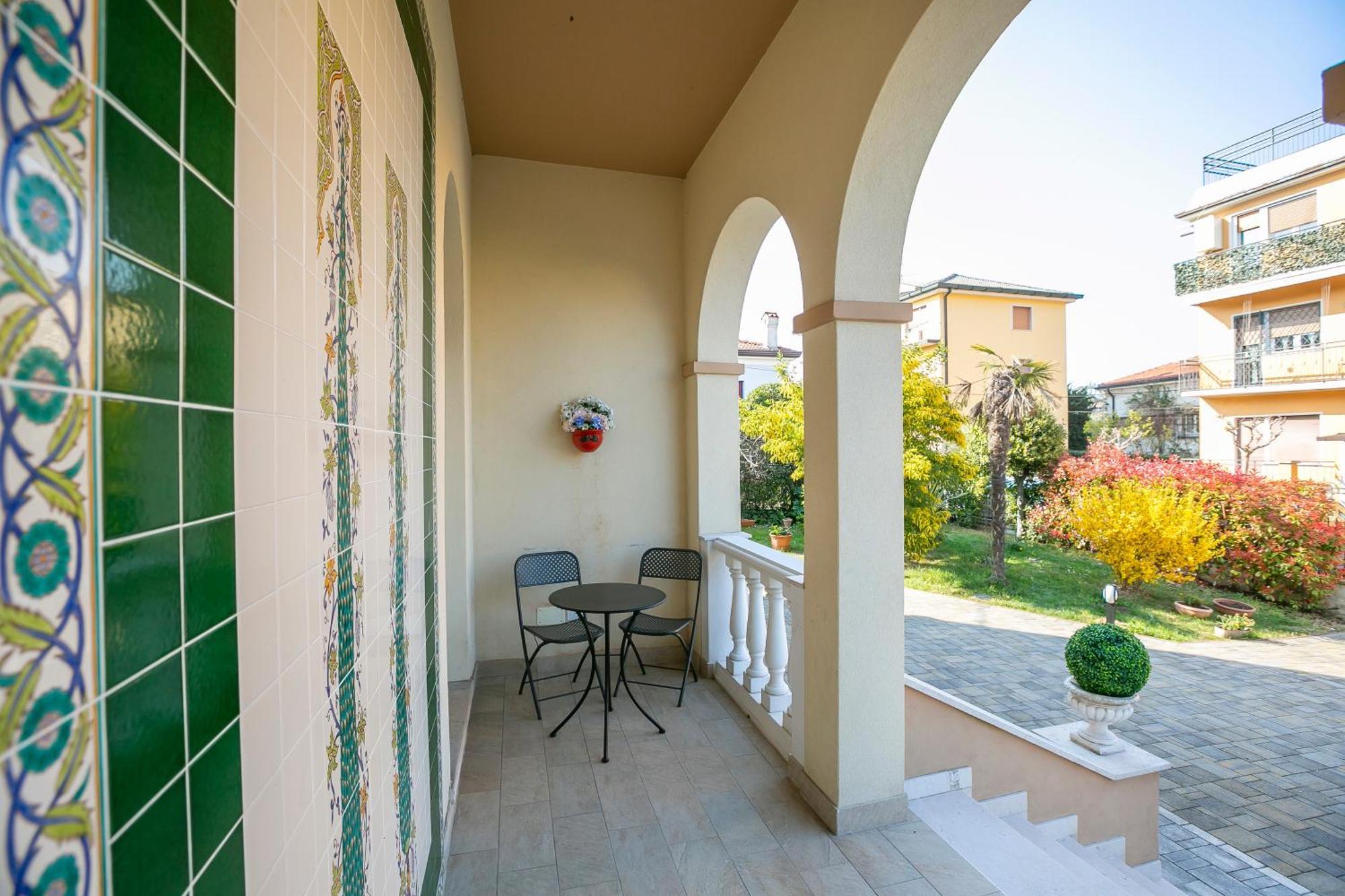 Villa Mimosa - Appartamento 2 - Happy Rentals 代森扎诺-德尔加达 外观 照片